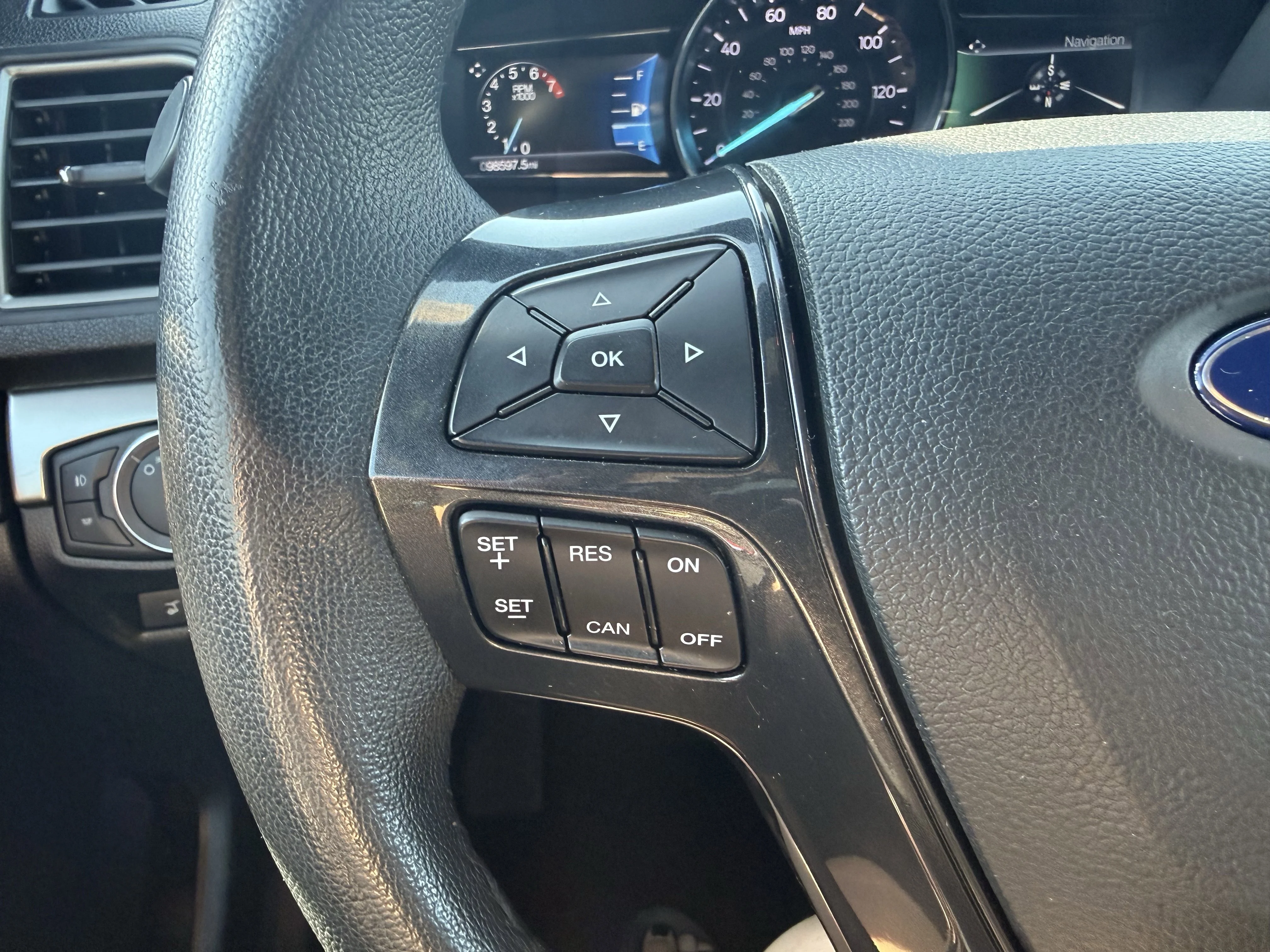 Used 2019 Magnetic Ford XLT image 18