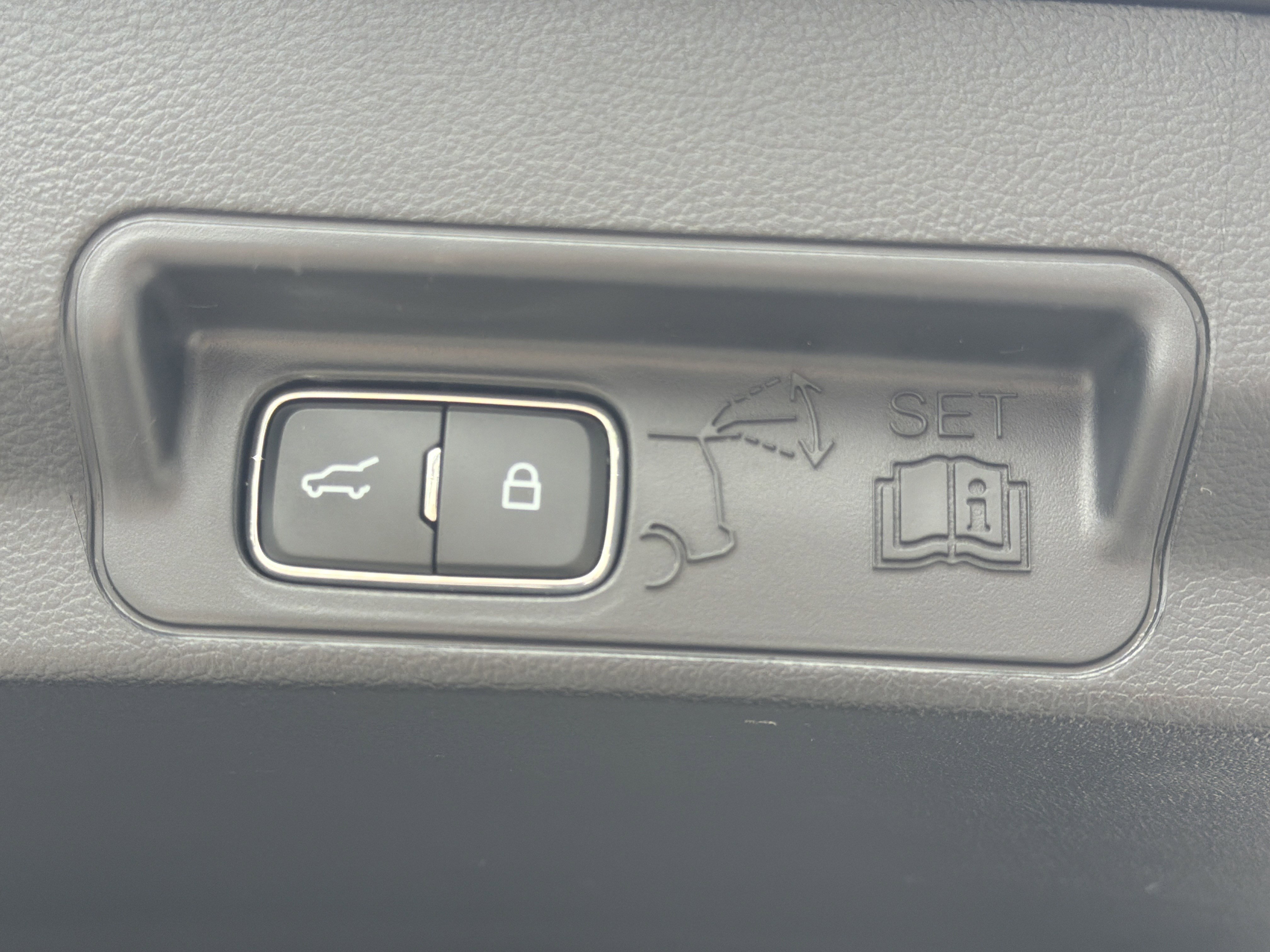Used 2025 Gray Metallic Ford ST-Line image 23