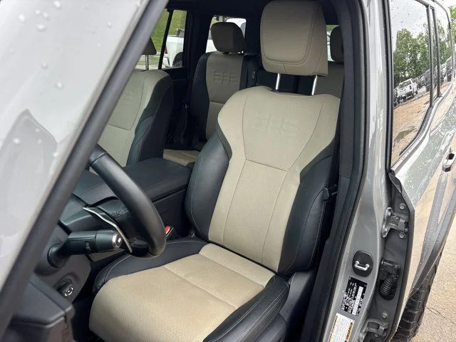 Used 2024  Lexus 550 Overtrail+ image 22