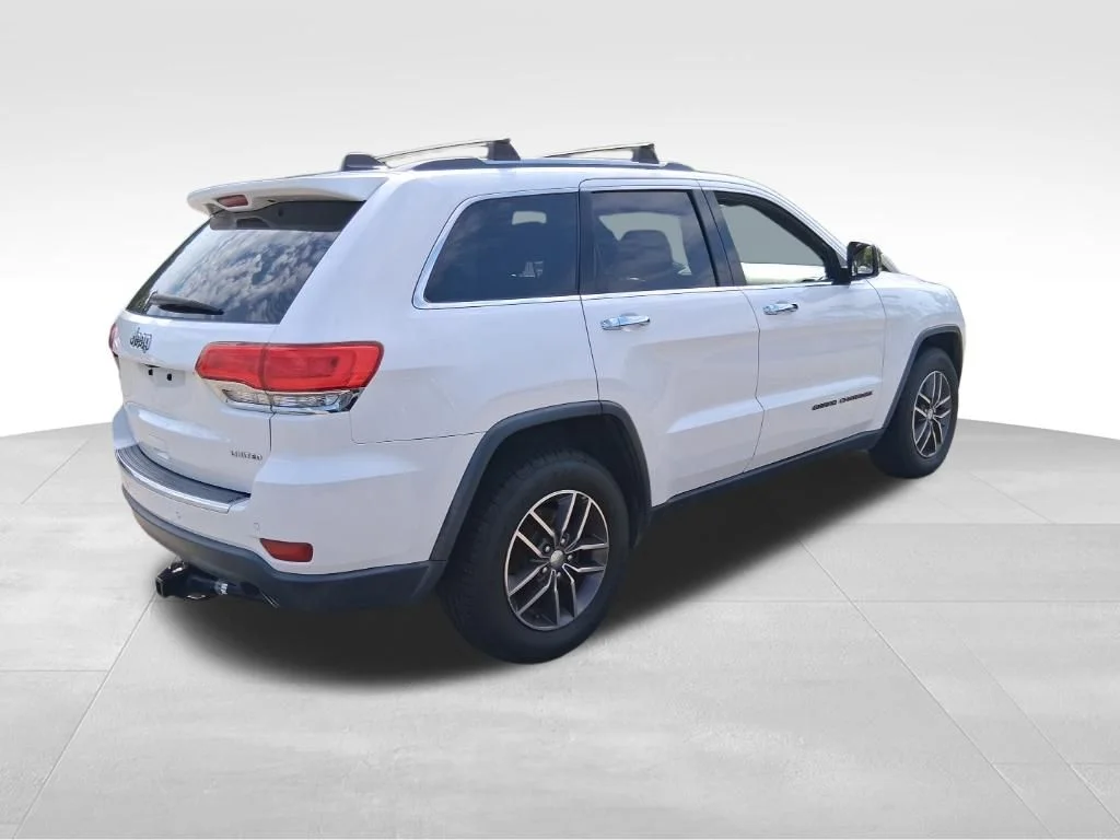 Used 2017 White Jeep Limited image 5