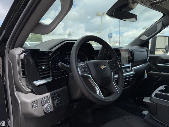New 2025 Black Chevrolet LT image 7