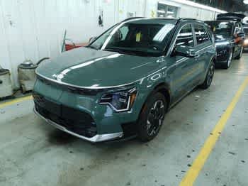 Used 2024 Kia Niro Wave with VIN KNDCT3L15R5116174 for sale in Waterville, ME