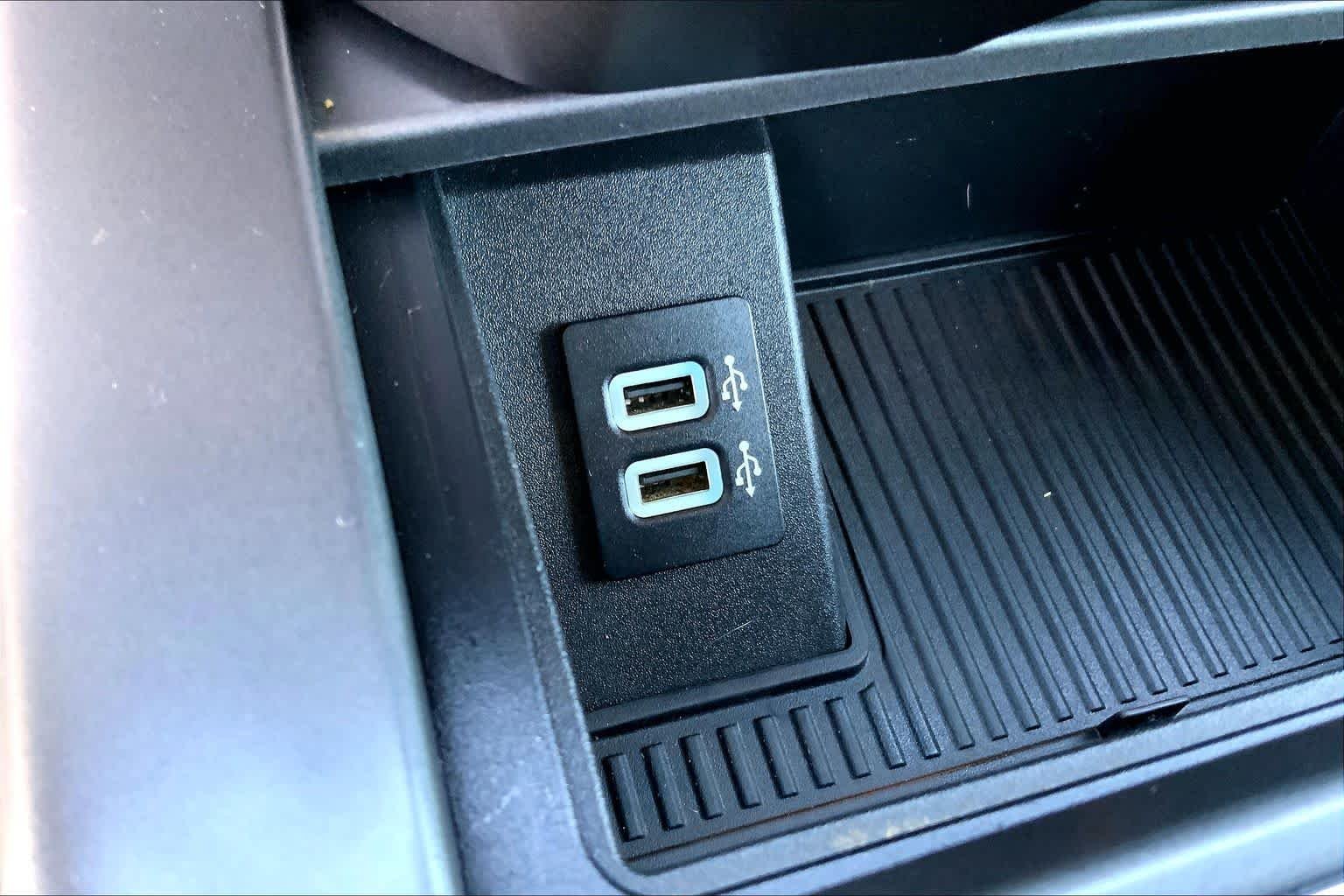 Used 2018 Magnetic Metallic Ford XLT image 30