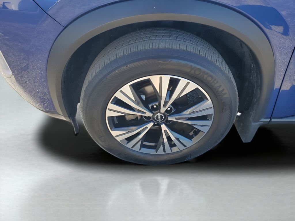 2022 Nissan Rogue SV - Photo 13