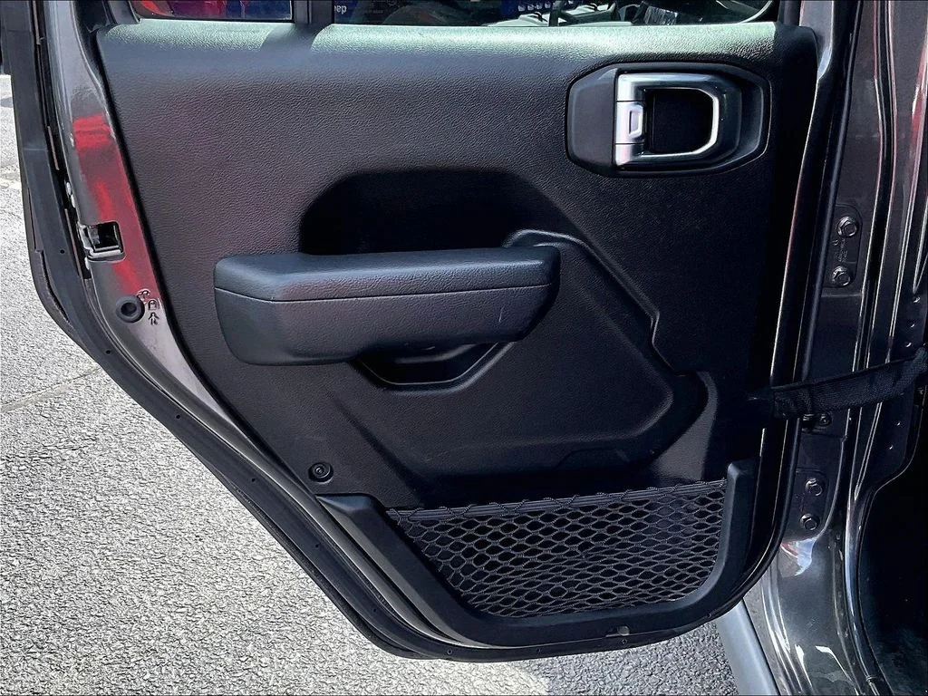 Used 2024 Gray Jeep Rubicon image 22