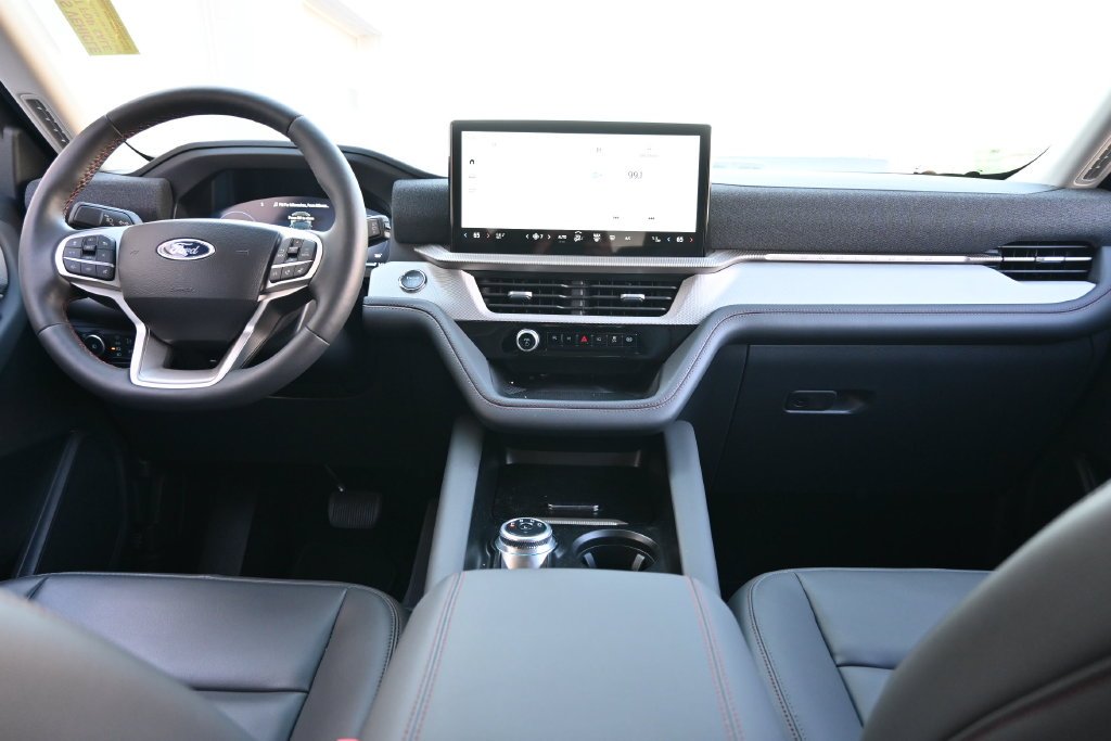 Certified Used 2025 Gray Metallic Ford Active image 28