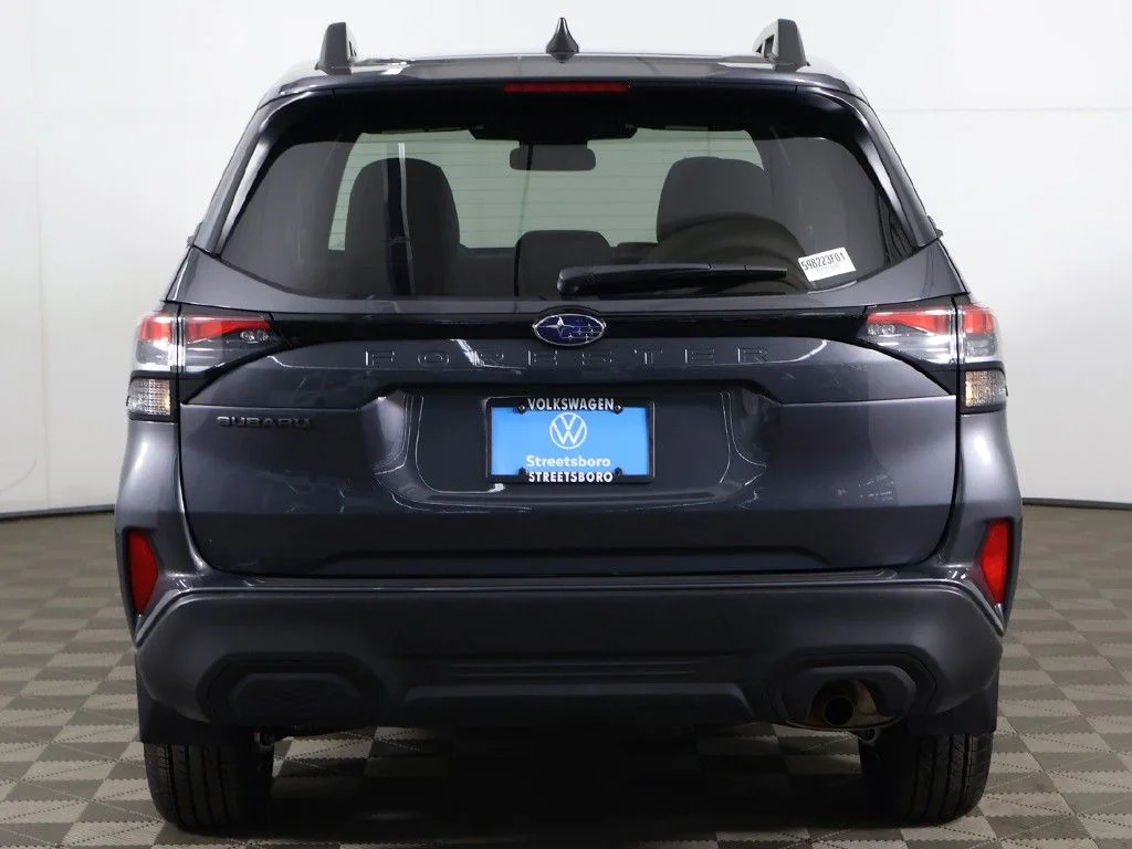 Used 2025 Gray Metallic Subaru Premium image 12
