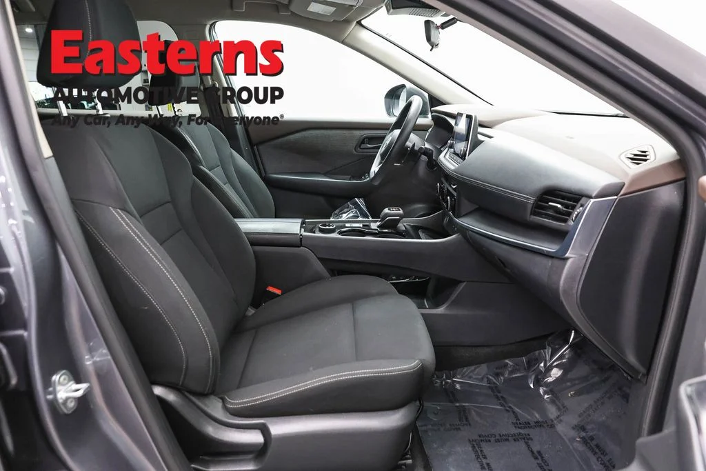 Used 2023 Gray Nissan S image 24