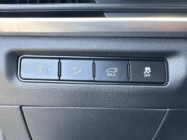 Used 2025 Silver Kia S image 45