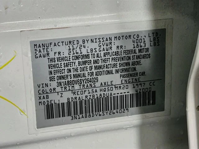 Used 2025 White Nissan SR image 28