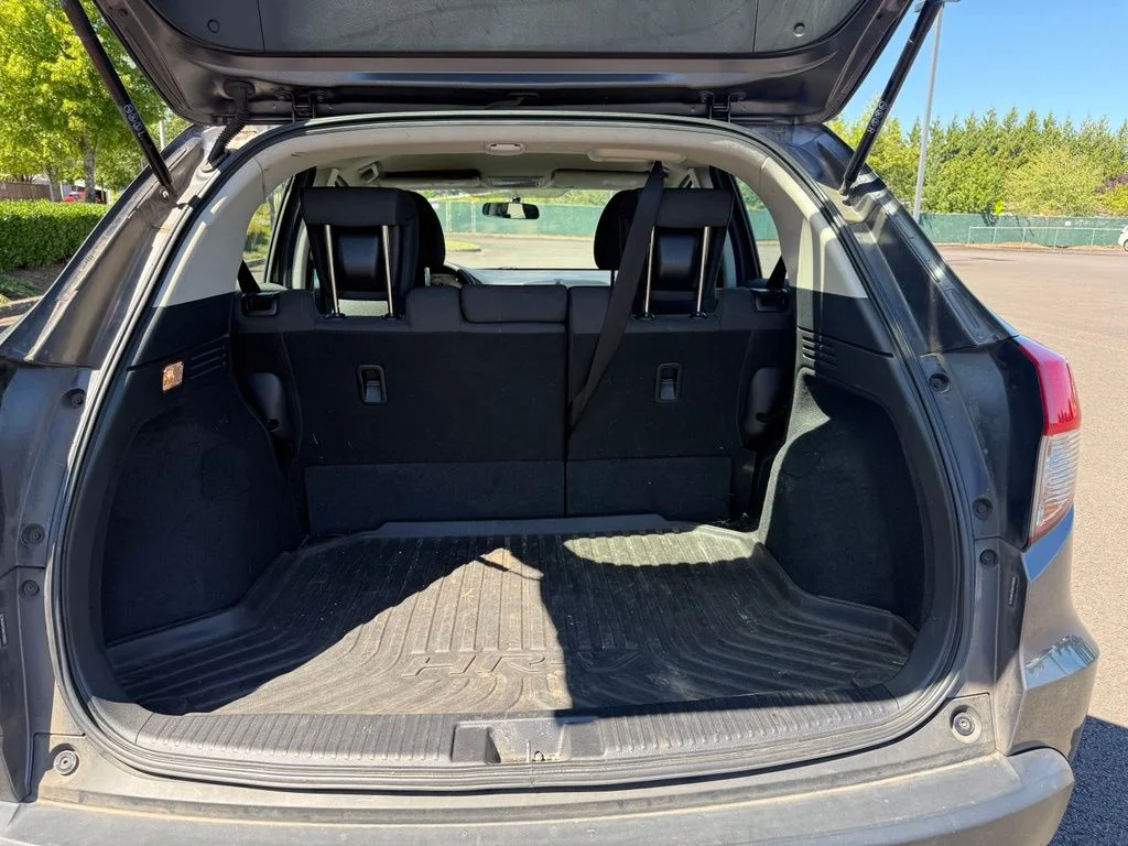Used 2019 Modern Steel Metallic Honda LX image 19
