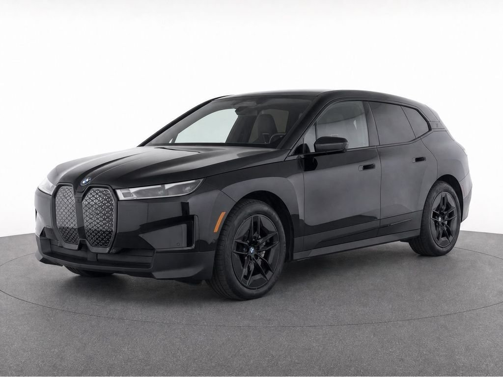 Certified Used 2023 Black Sapphire Metallic BMW xDrive50 image 7