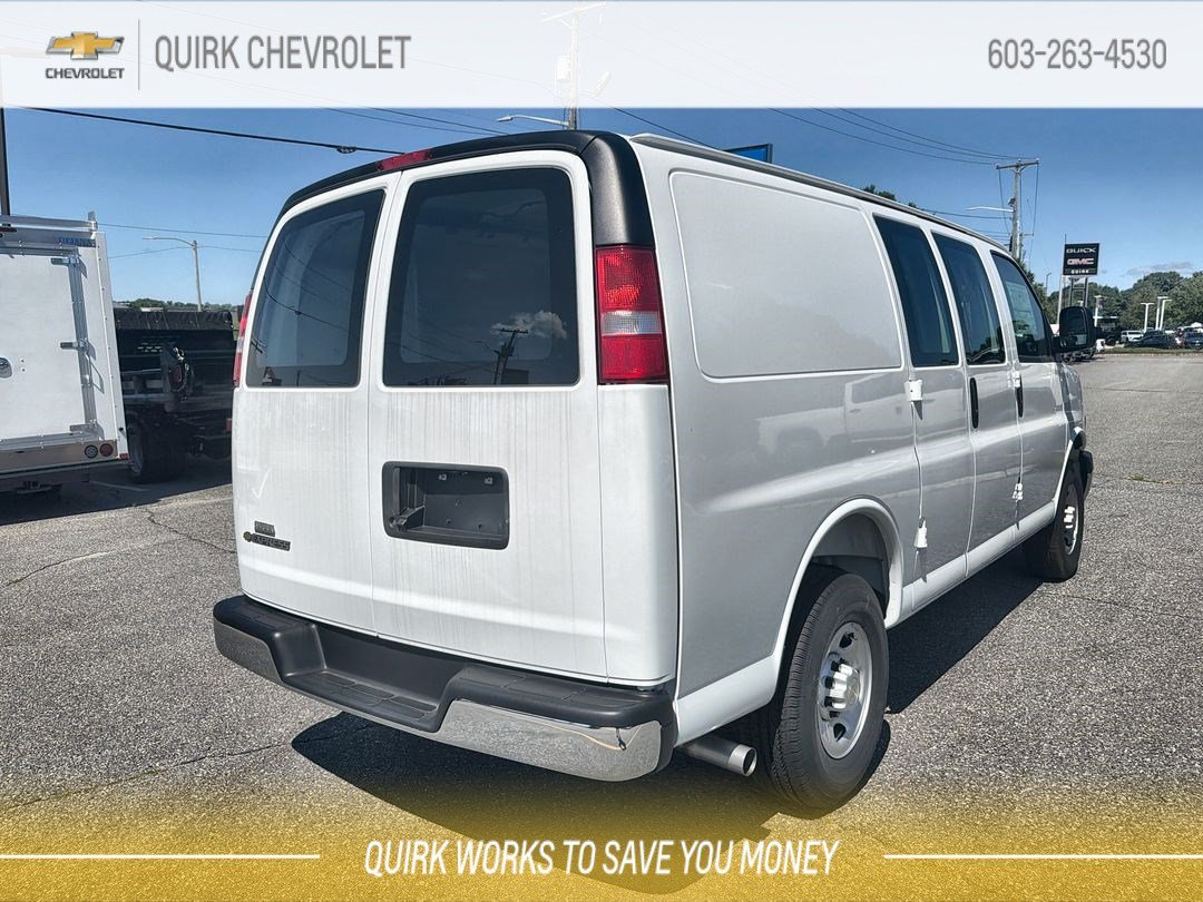 2025 Chevrolet Express Cargo Work Van - Photo 8