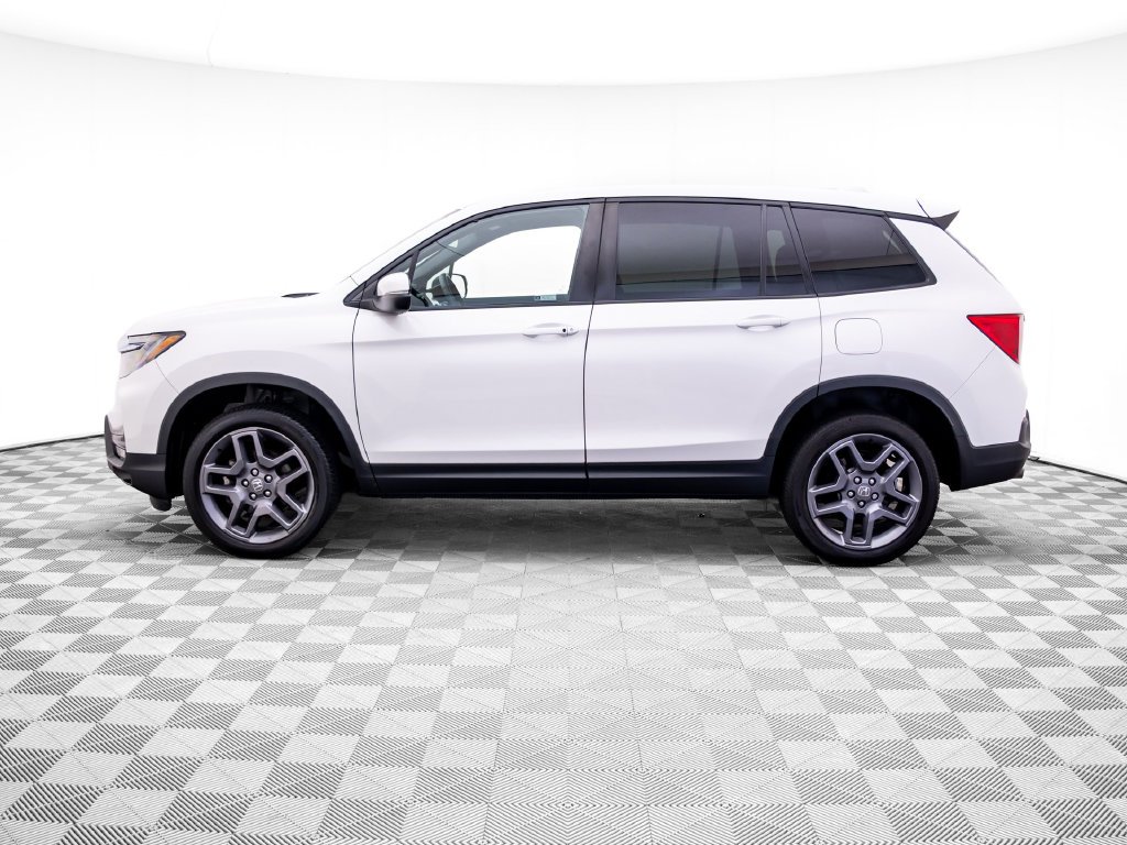 Certified Used 2023 Platinum White Pearl Honda AWD EX-L image 2