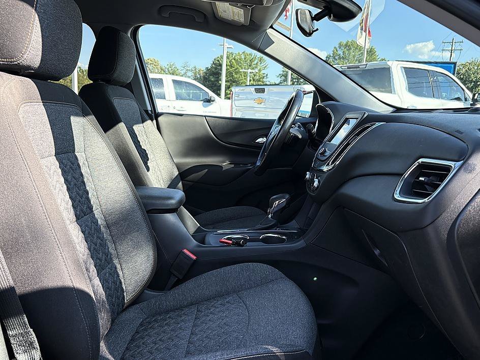 Used 2022 Blue Glow Metallic Chevrolet LT image 13