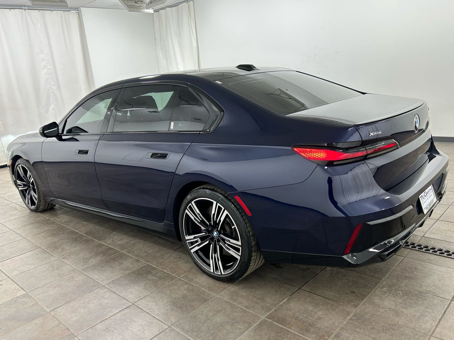 Used 2023 Tanzanite Blue II Metallic BMW 760i xDrive image 3