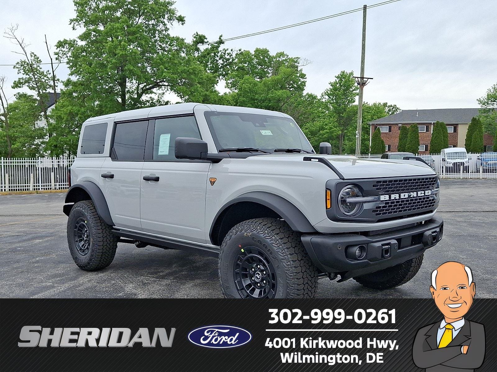 New 2026 Avalanche Gray Ford Badlands® image 1