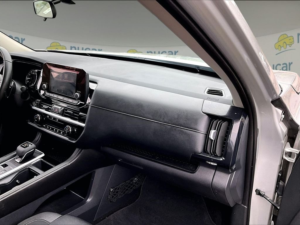 Used 2024 Silver Nissan SV image 13