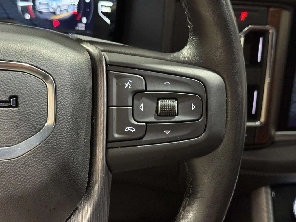 2023 GMC Yukon XL Denali Ultimate - Photo 16
