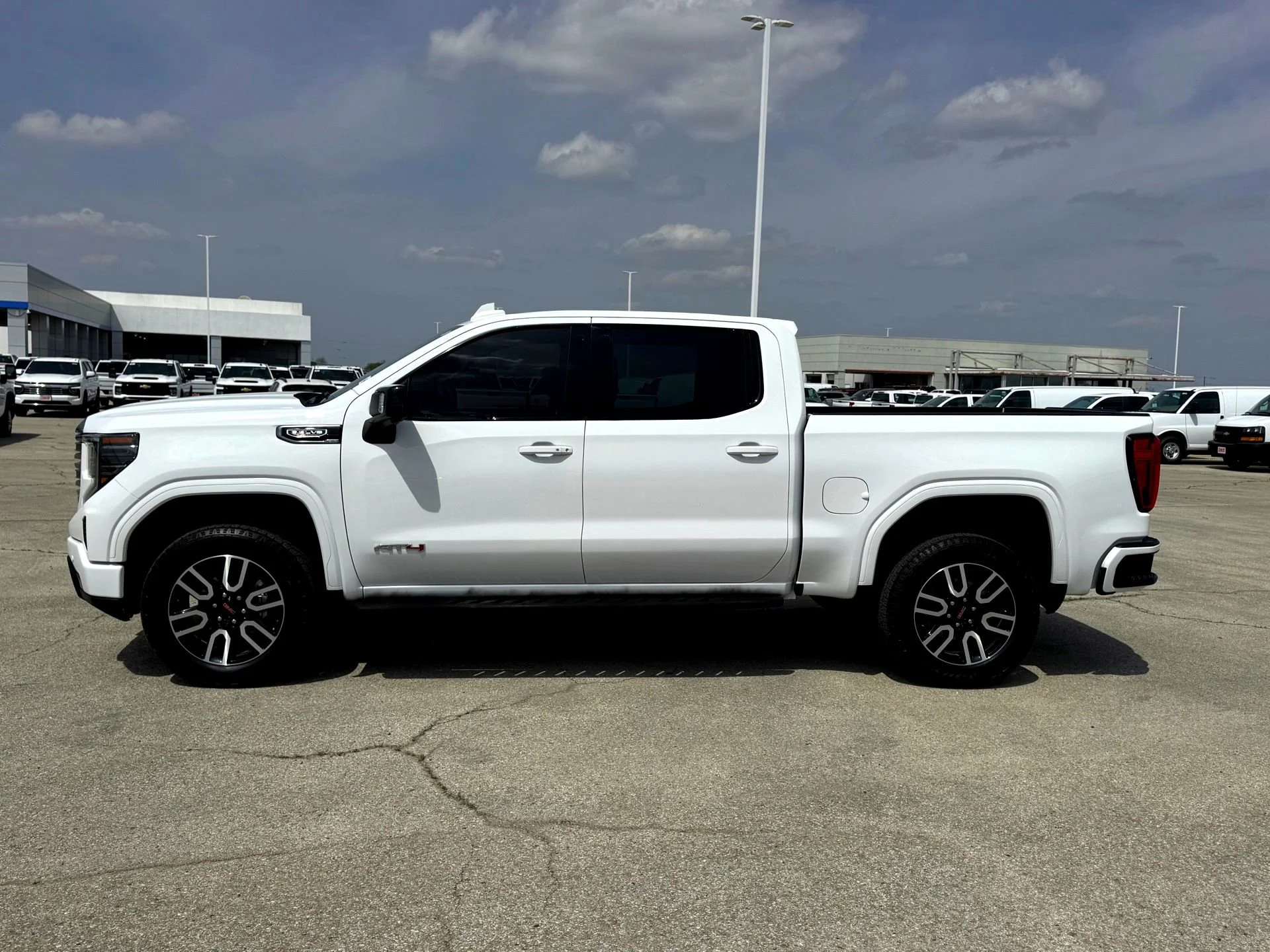 Used 2024 Summit White GMC AT4 image 10