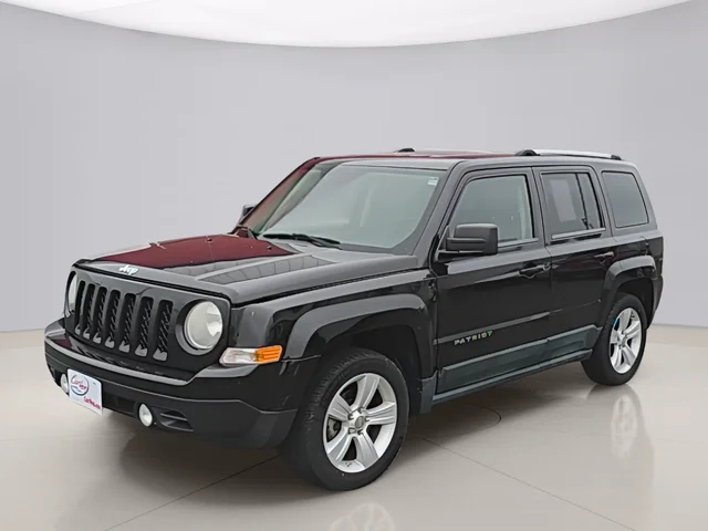 Pre-Owned 2011 Jeep Patriot LATITUDE X
