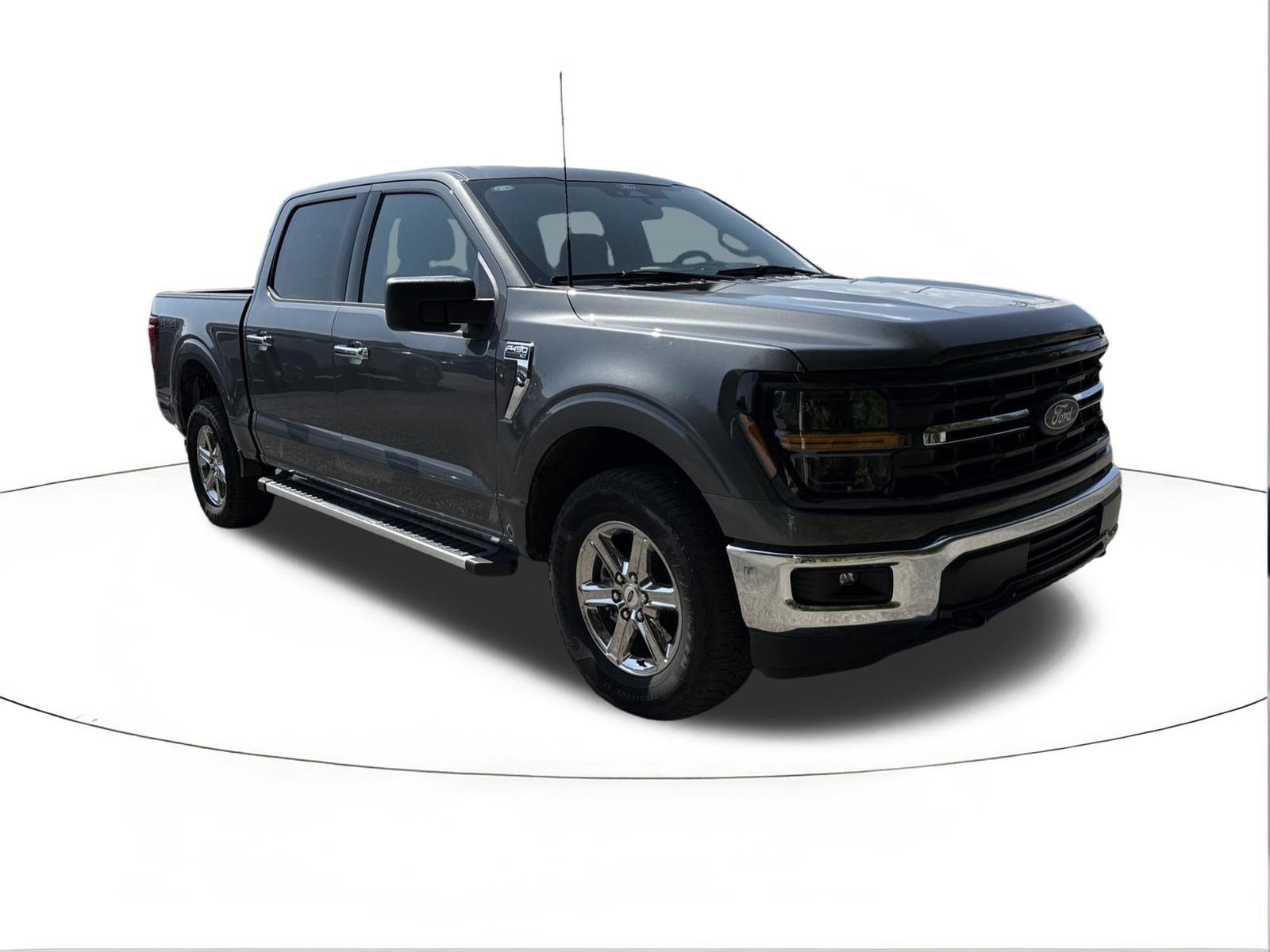 2025 Ford F-150 XLT - Photo 1