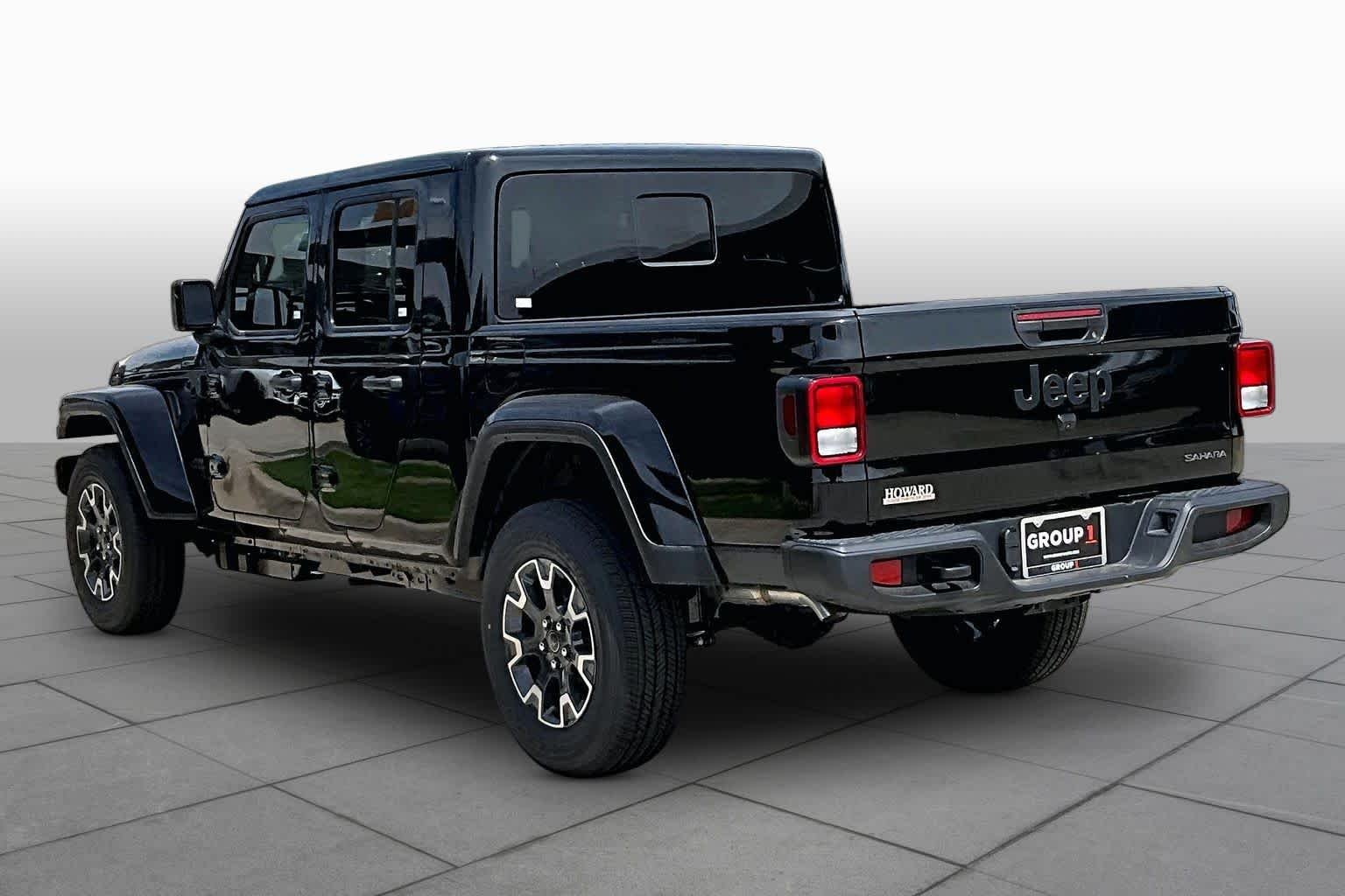 New 2026 Black Clear-Coat Exterior Paint Jeep Sahara image 13
