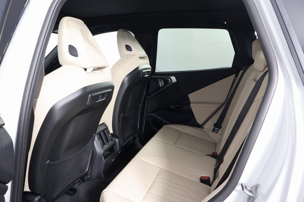 New 2026 Alpine White BMW 30 xDrive image 6