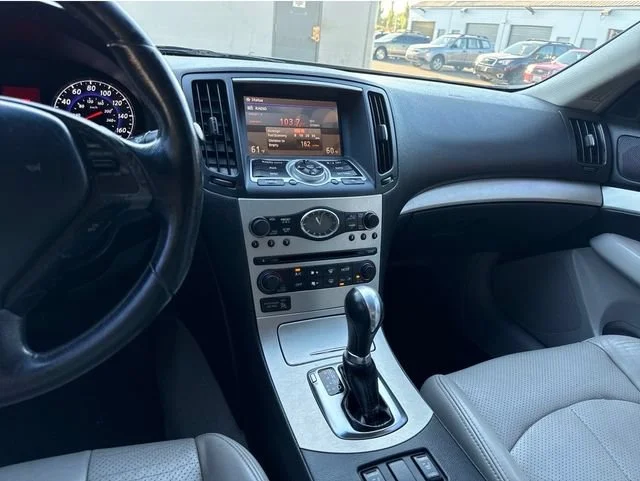 Used 2008 Platinum Graphite INFINITI Journey image 21