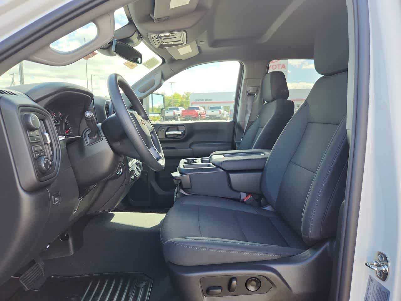 2026 Chevrolet Silverado 2500 HD Custom - Photo 12