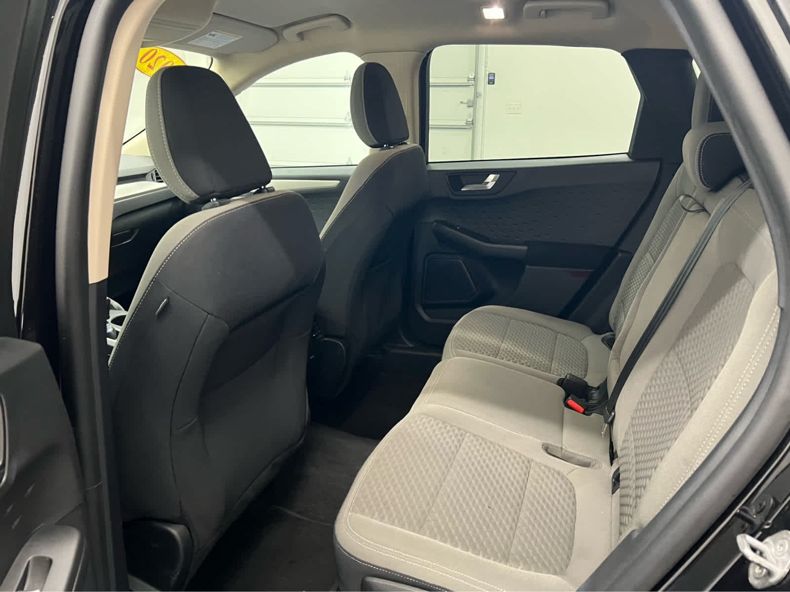 Used 2020 Agate Black Ford SE image 8