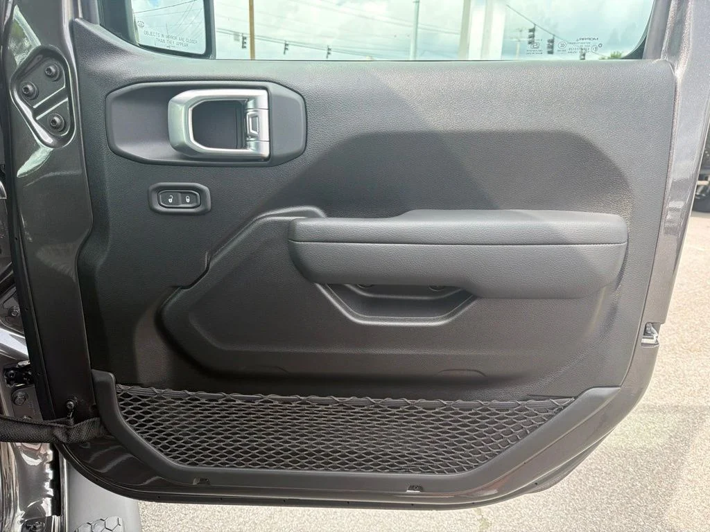 New 2026 Granite Crystal Metallic Clear-Coat Exterior Paint Jeep 85th Anniversary Edition image 21