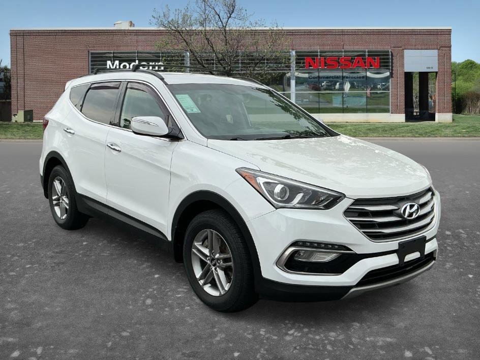 Used 2018 Pearl White Hyundai 2.4L image 5