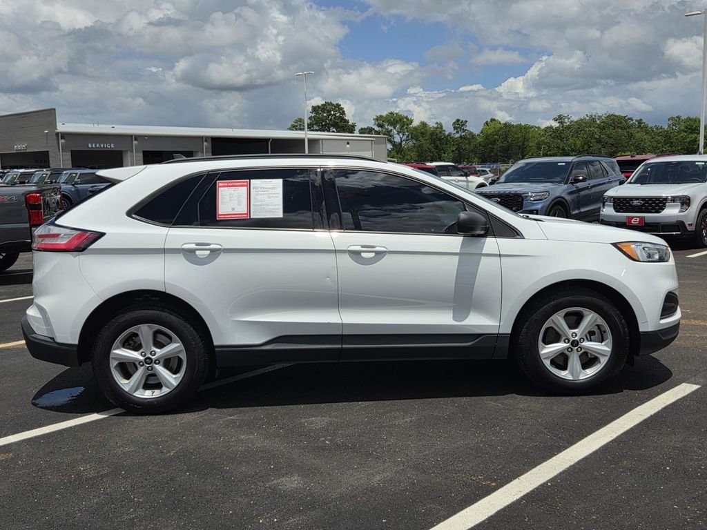 Used 2023 Oxford White Ford SE image 20