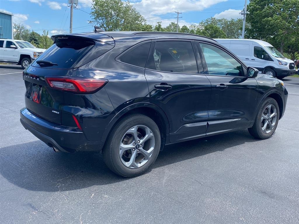 Used 2023 Agate Black Ford ST-Line image 10