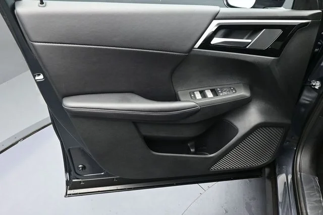 New 2026 Gray Nissan SL image 9