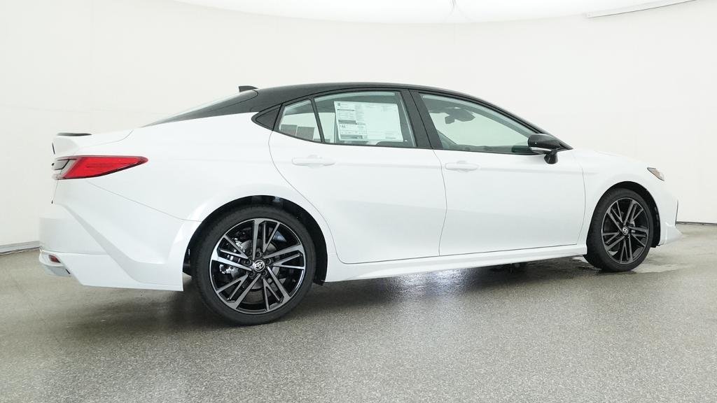 New 2026 Wind Chill Pearl with Midnight Black Metallic roof Toyota XSE image 15
