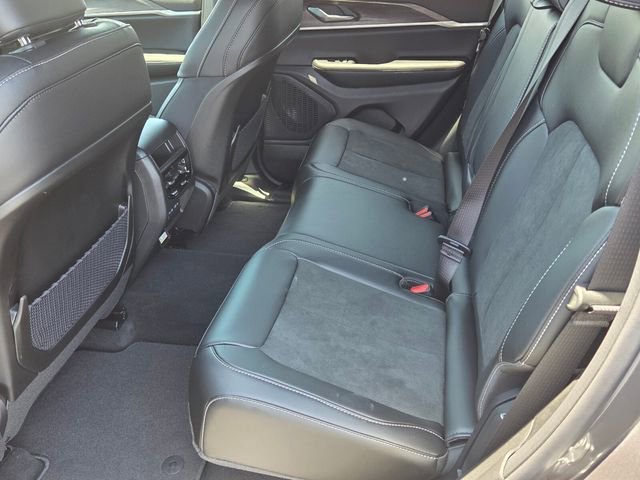 New 2026 Baltic Gray Metallic Clearcoat Jeep Laredo Altitude image 5