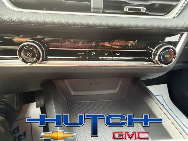New 2027 Lakeshore Blue Metallic Chevrolet LT image 32