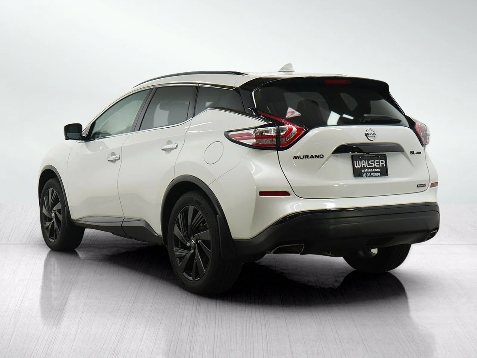 Used 2018 White Nissan SL image 3