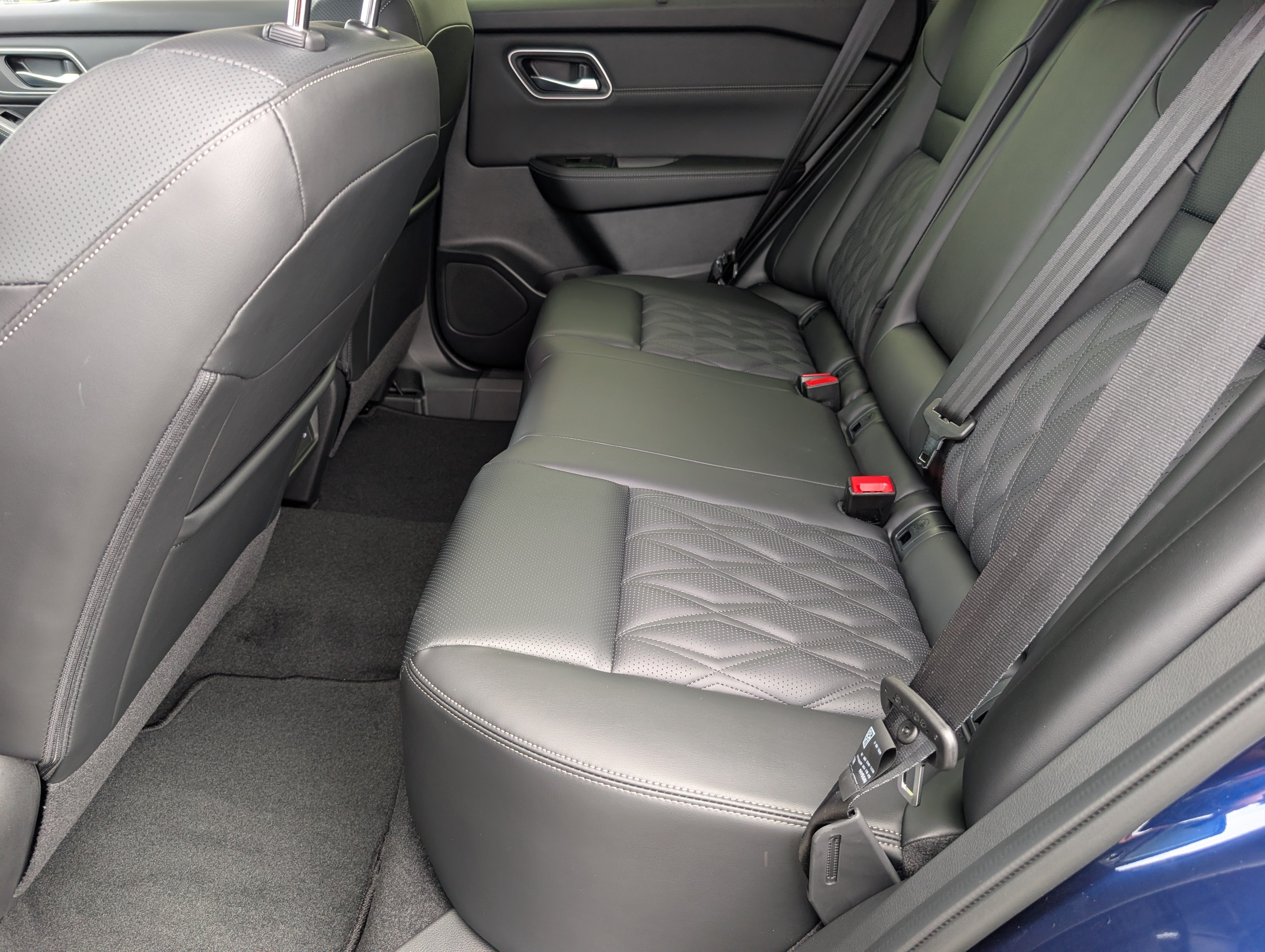 New 2026 Deep Ocean Blue Pearl Nissan Platinum image 32