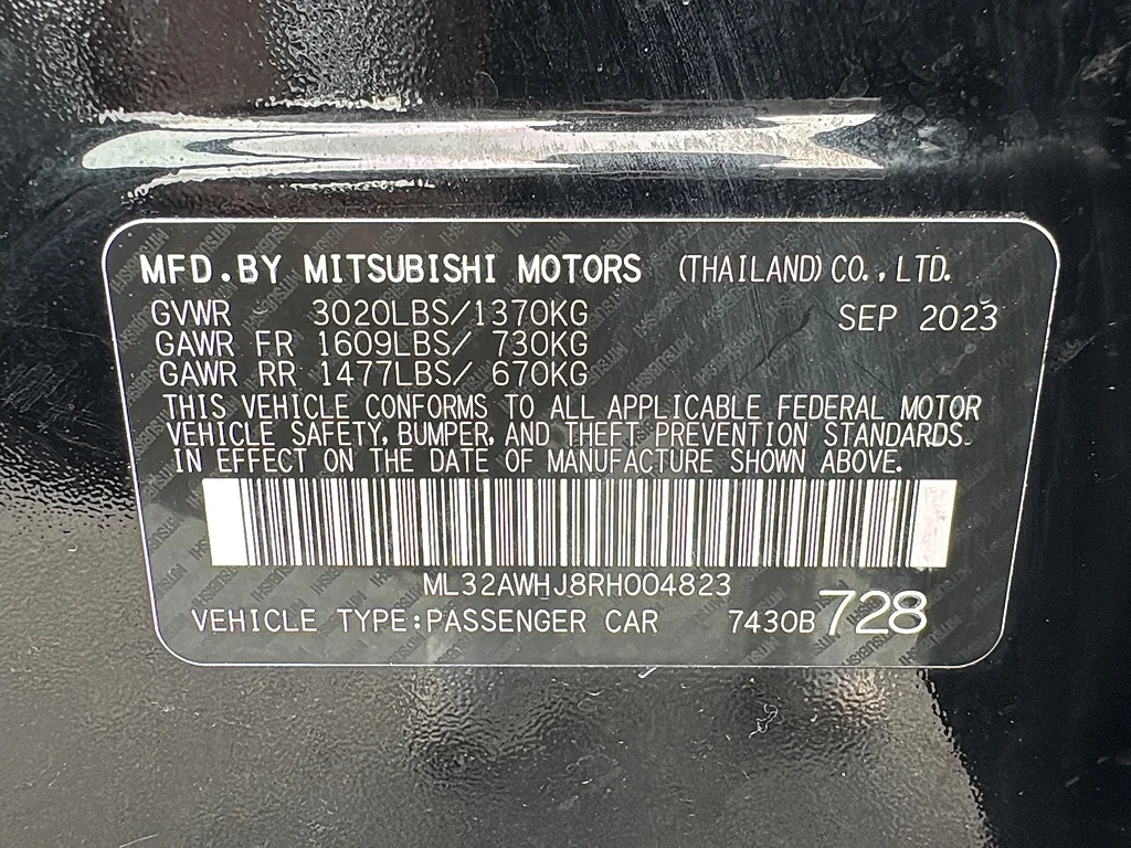 Used 2024 Jet Black Metallic Mitsubishi SE image 32