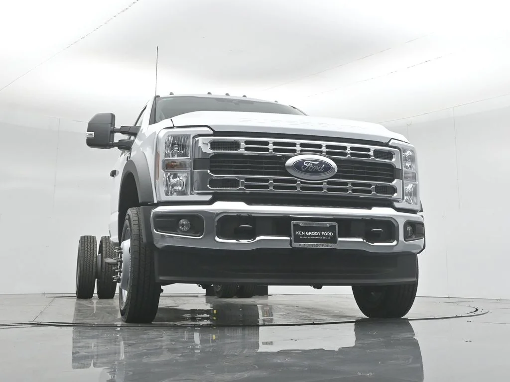 New 2026 Oxford White Ford XL image 42