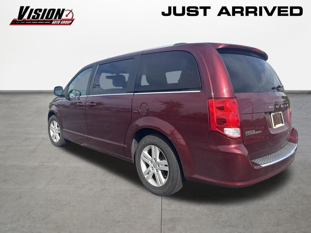 Used 2018 Red Dodge SXT image 8