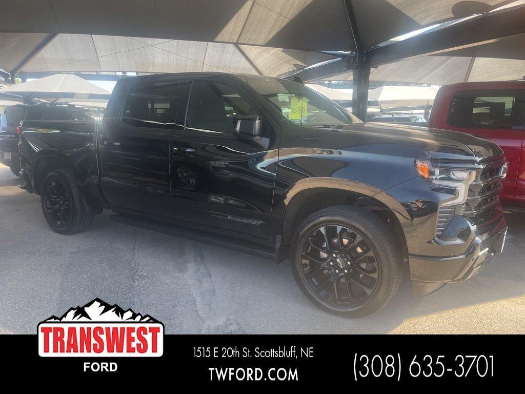 Used 2025 Black Chevrolet High Country image 1
