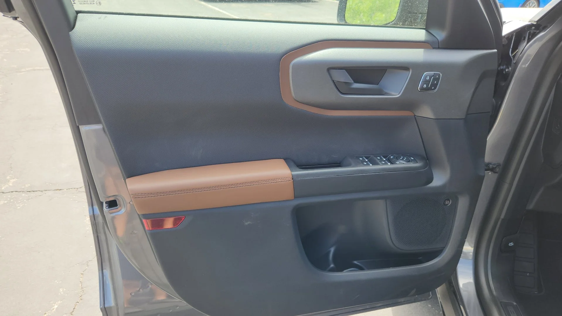 New 2026 Carbonized Gray Metallic Ford Outer Banks image 13