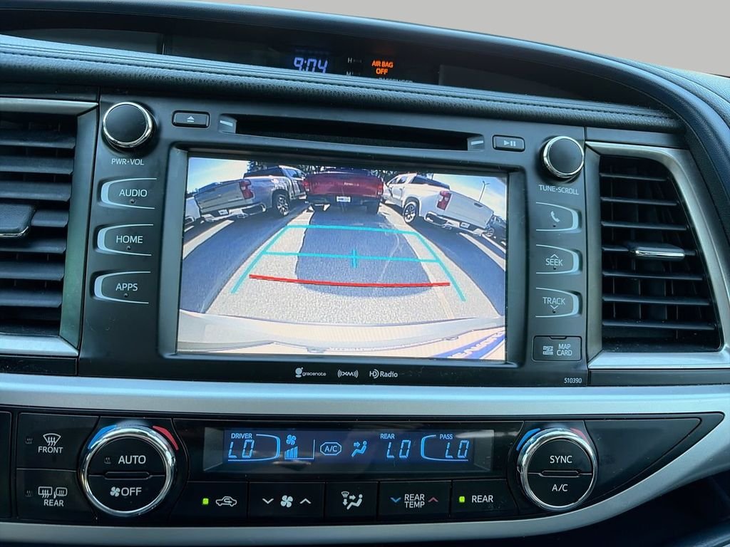 Used 2019 Silver Toyota XLE image 20