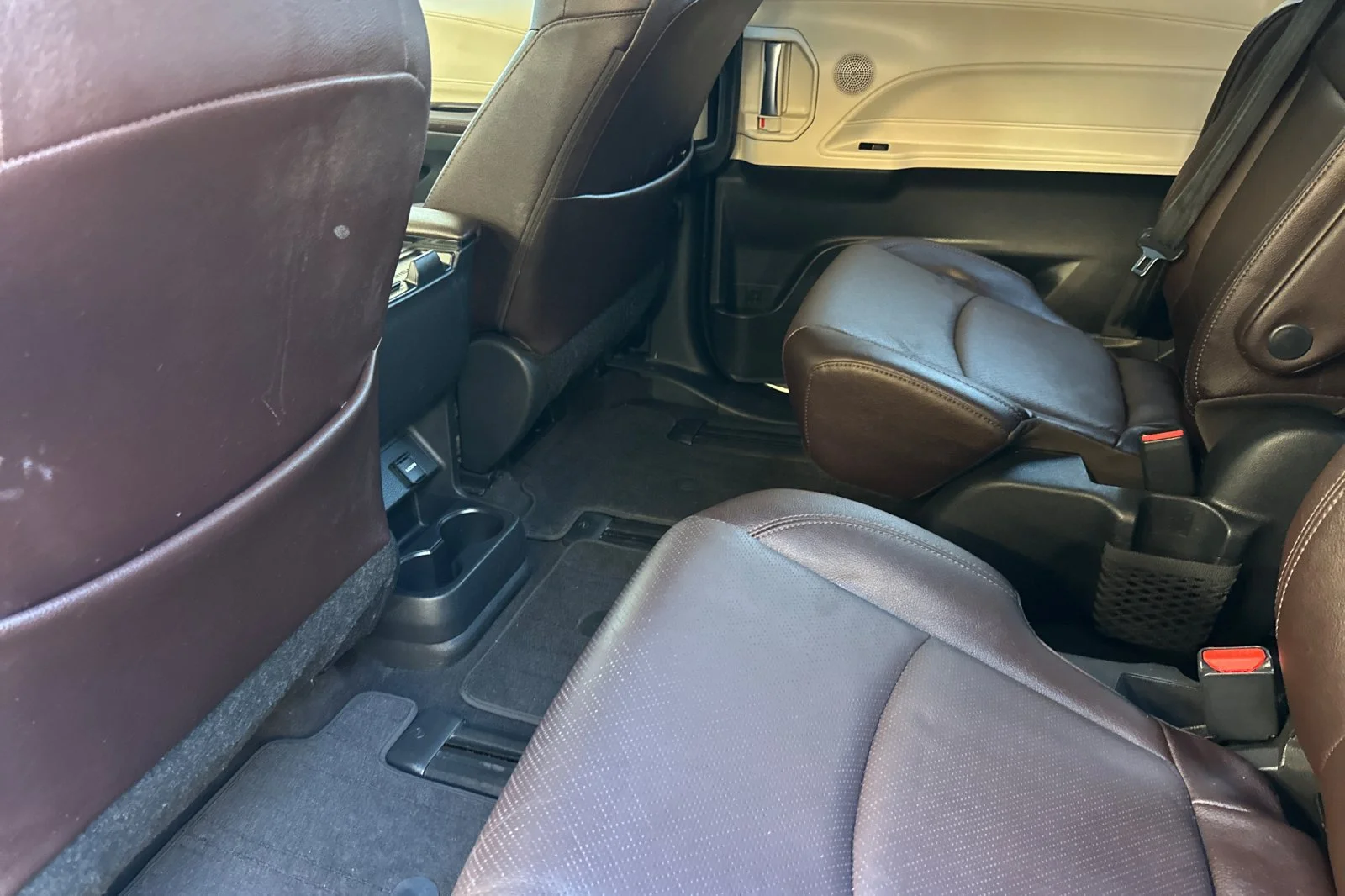 2021 Toyota Sienna Platinum - Photo 8