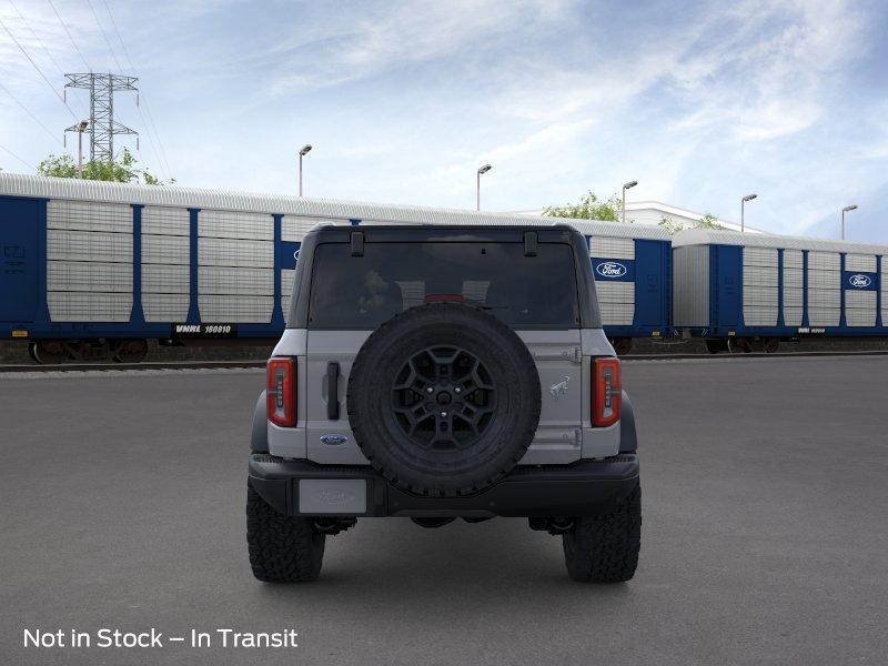 New 2026 Avalanche Gray Ford Badlands image 18
