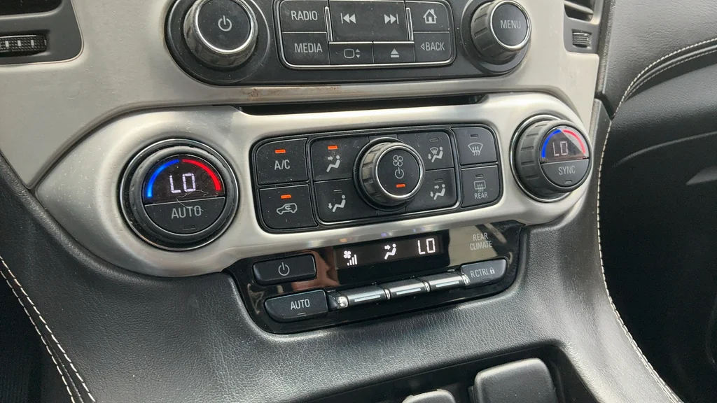 Used 2016 Silver GMC SLE image 16